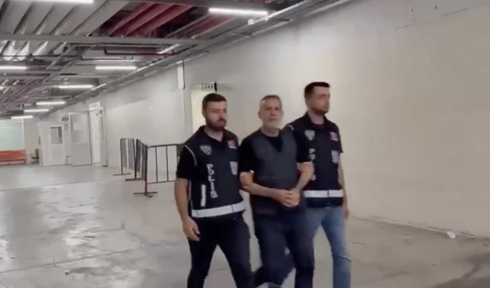 Haluk Levent'in kelepçeli sevk görüntüleri ortaya çıktı