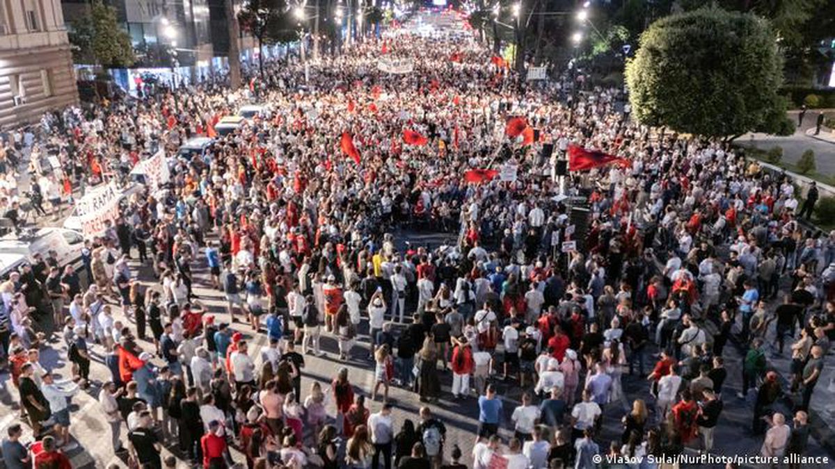Arnavutluk'ta Trump ailesinin lüks projesine öfke dinmiyor