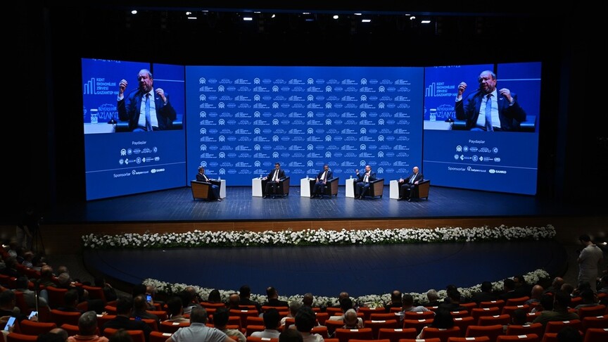 AA Kent Ekonomileri Zirvesi'nde "Yeni Dönemde Fırsatlar ve İmkanlar" konulu panel gerçekleştirildi
