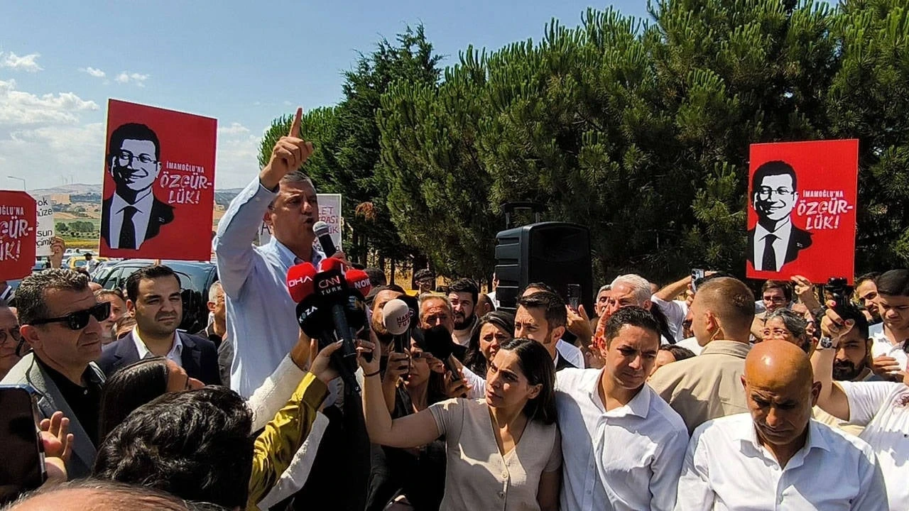 Özgür Özel: Bu haksız rejime meydan okuyoruz