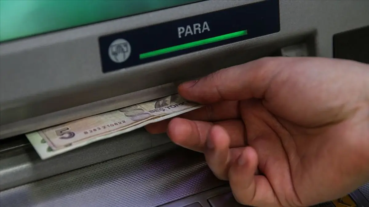 Dev banka duyurdu: Türkiye'deki ATM'lerini kapatıyor