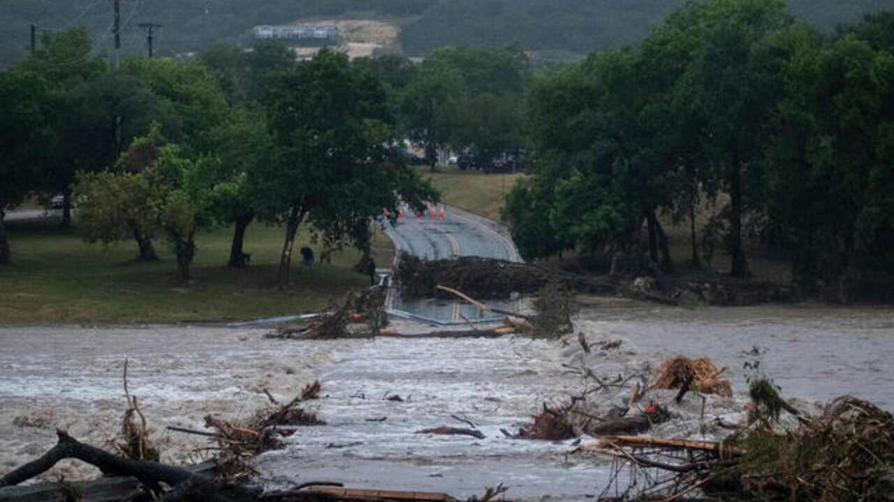 Texas'ta şiddetli yağışlar sonrası can kaybı yaşandı