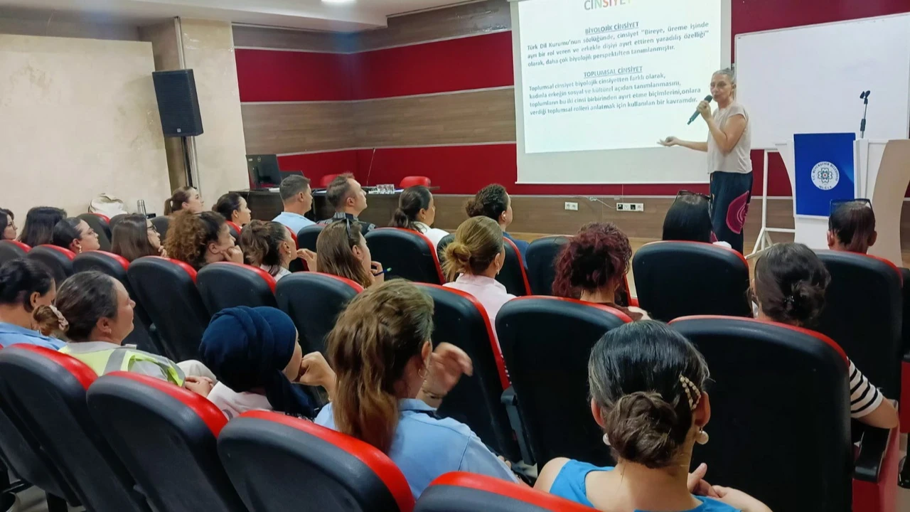 Muğla Büyükşehir Personeline Toplumsal Cinsiyet Eşitliği Eğitimi