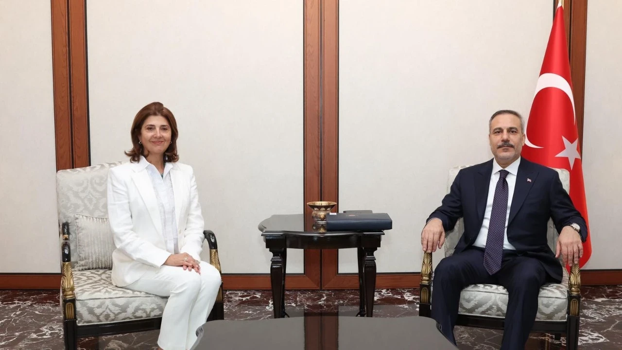 Bakan Fidan, BM Genel Sekreterinin Kıbrıs konusundaki şahsi temsilcisi Holguin'i kabul etti