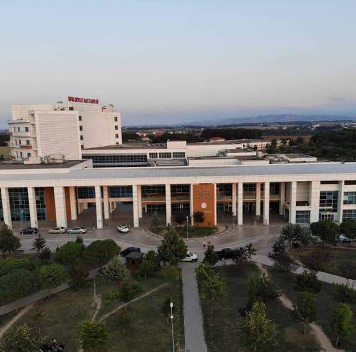 Samsun'da gıda zehirlenmesi şüphesi; yaklaşık 200 kişi etkilendi