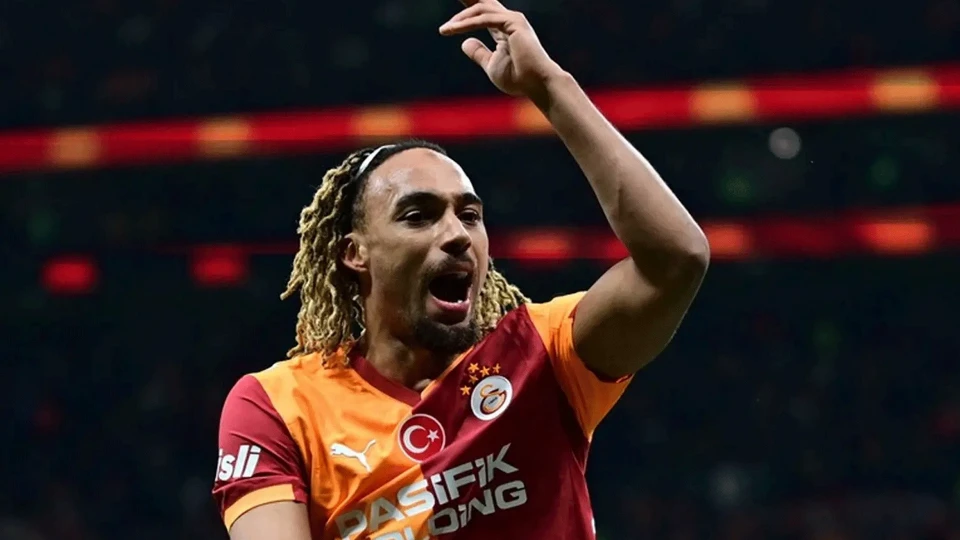 Galatasaray kararını verdi: Sacha Boey takımda istenmedi | GALATASARAY TRANSFER HABERLERİ