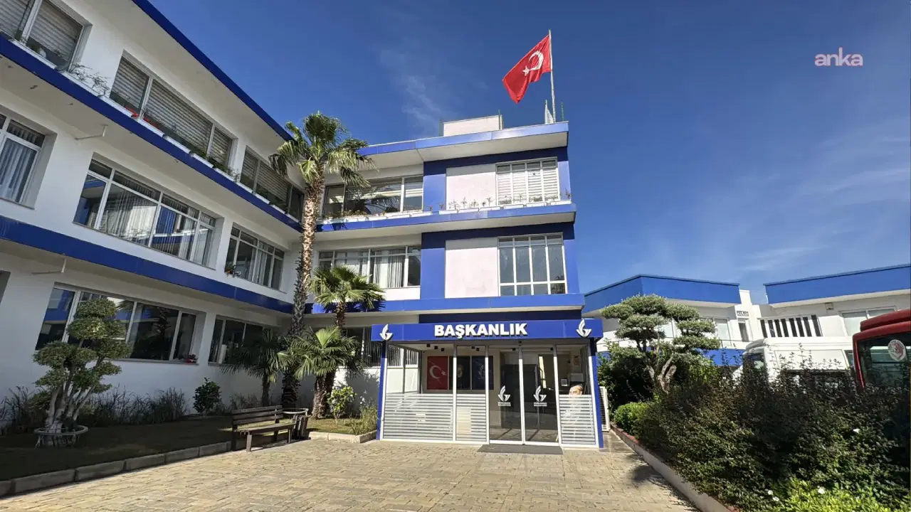 Güzelbahçe Belediyesi'ne operasyonda yeni gelişme: Başkan Mustafa Günay'ın oğlu, gelini ve kardeşi serbest bırakıldı