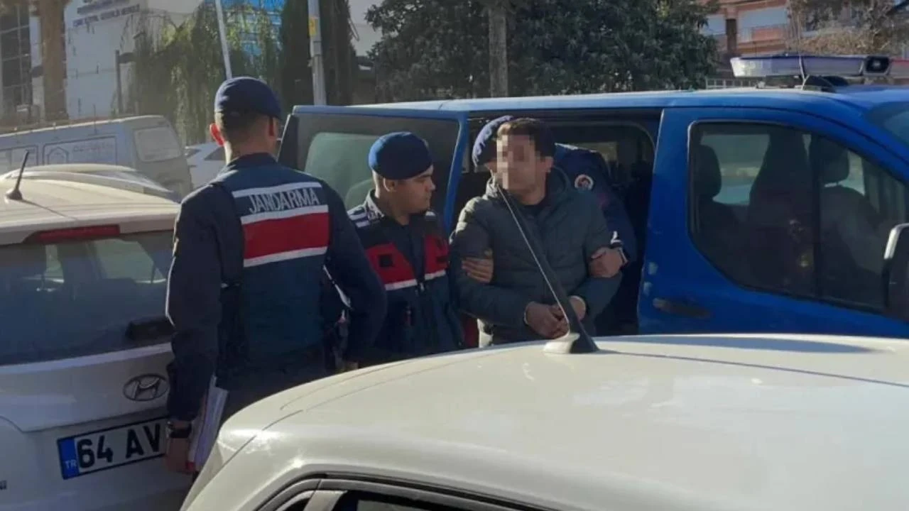 4 kişinin yaralandığı feci kazada sürücü tutuklandı