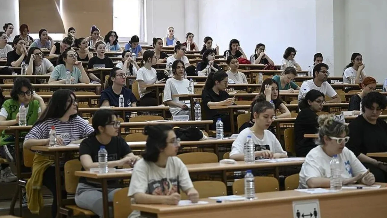 2026 YKS taban puanları: Polislik, öğretmenlik, mühendislik, hemşirelik, diş hekimliği, hukuk ve tıp taban puanları...