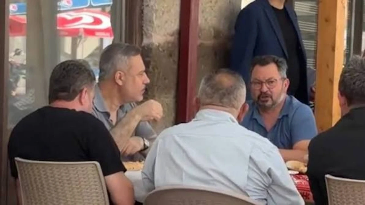 Hakan Fidan Güzelyurt'ta vatandaşlarla bir araya geldi