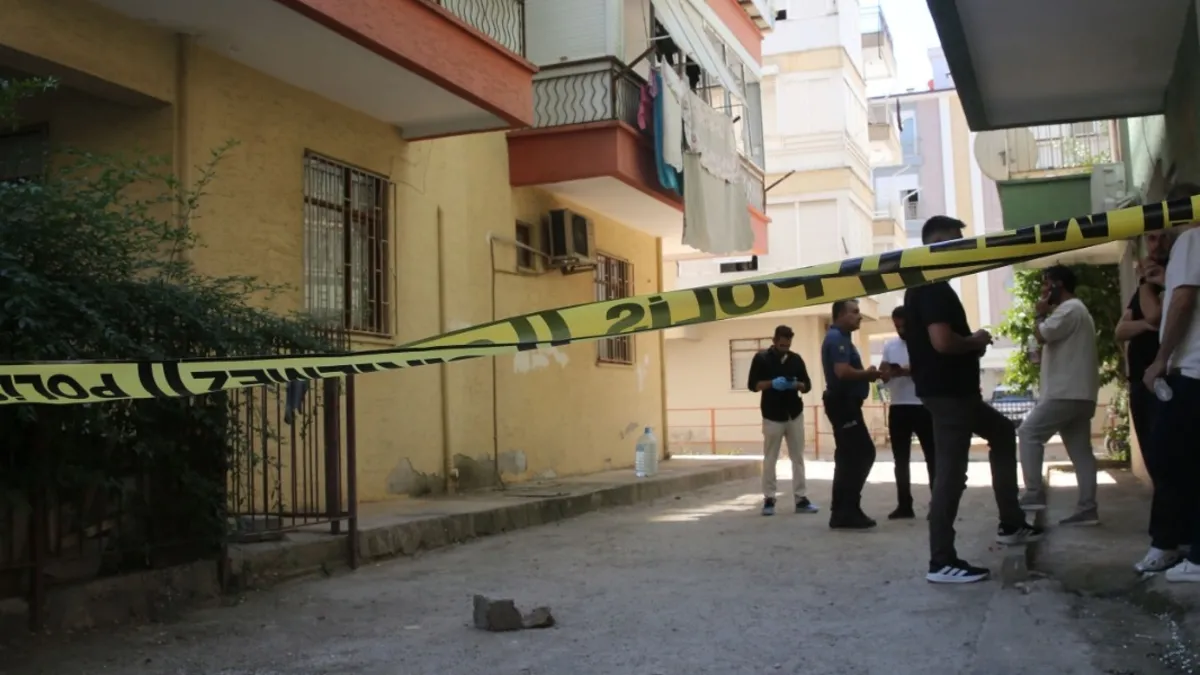 Eşi ve kayınpederini vahşice katletmişti: Dehşet saçan öğretmen tutuklandı
