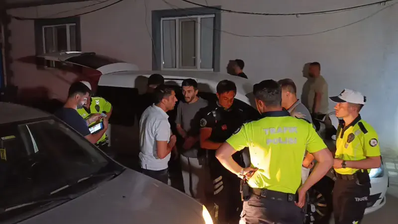 Bursa'da 'dur' ihtarına uymayan alkollü sürücüye 710 bin lira ceza