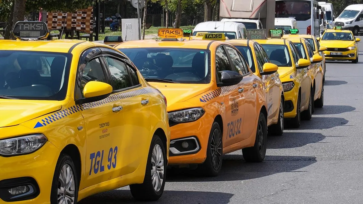 Taksi, dolmuş, minibüs ve servisler için yeni dönem: Ticari plaka devri KDV'den muaf olacak