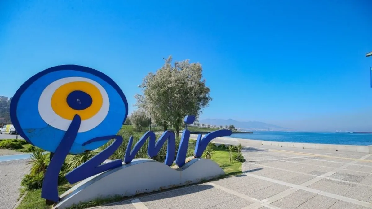 İzmir’e ilk kez gelecekler dikkat! Tatilinizi kolaylaştıracak 10 altın tavsiye