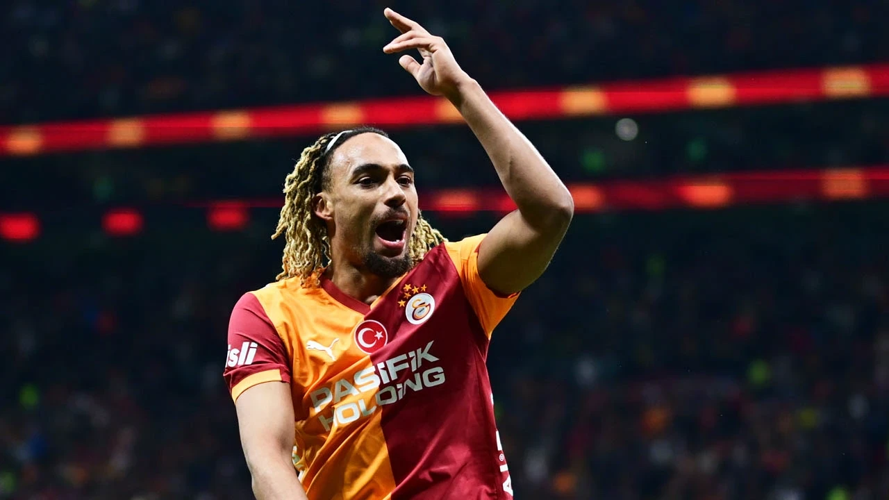 Galatasaray'da Sacha Boey için karar verildi! Transferi Singo'ya bağlı