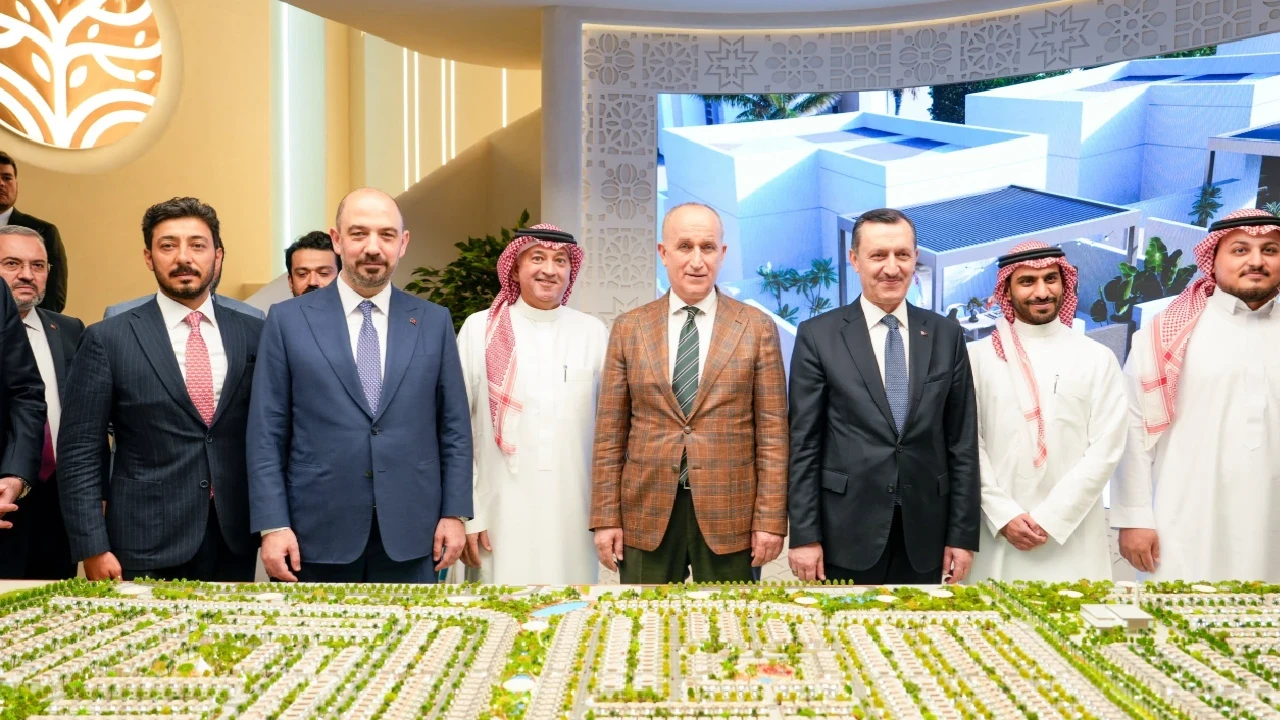 Emlak Konut, Hayat Mekke projesi'nin Mekke ve Cidde satış ofislerini açtı