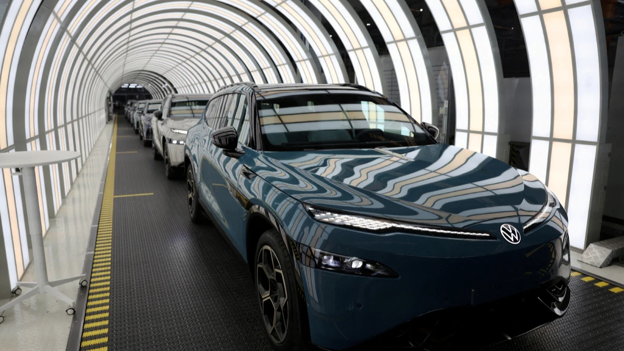 Volkswagen'de tarihi karar günü: 4 fabrika ve 100 bin çalışan risk altında