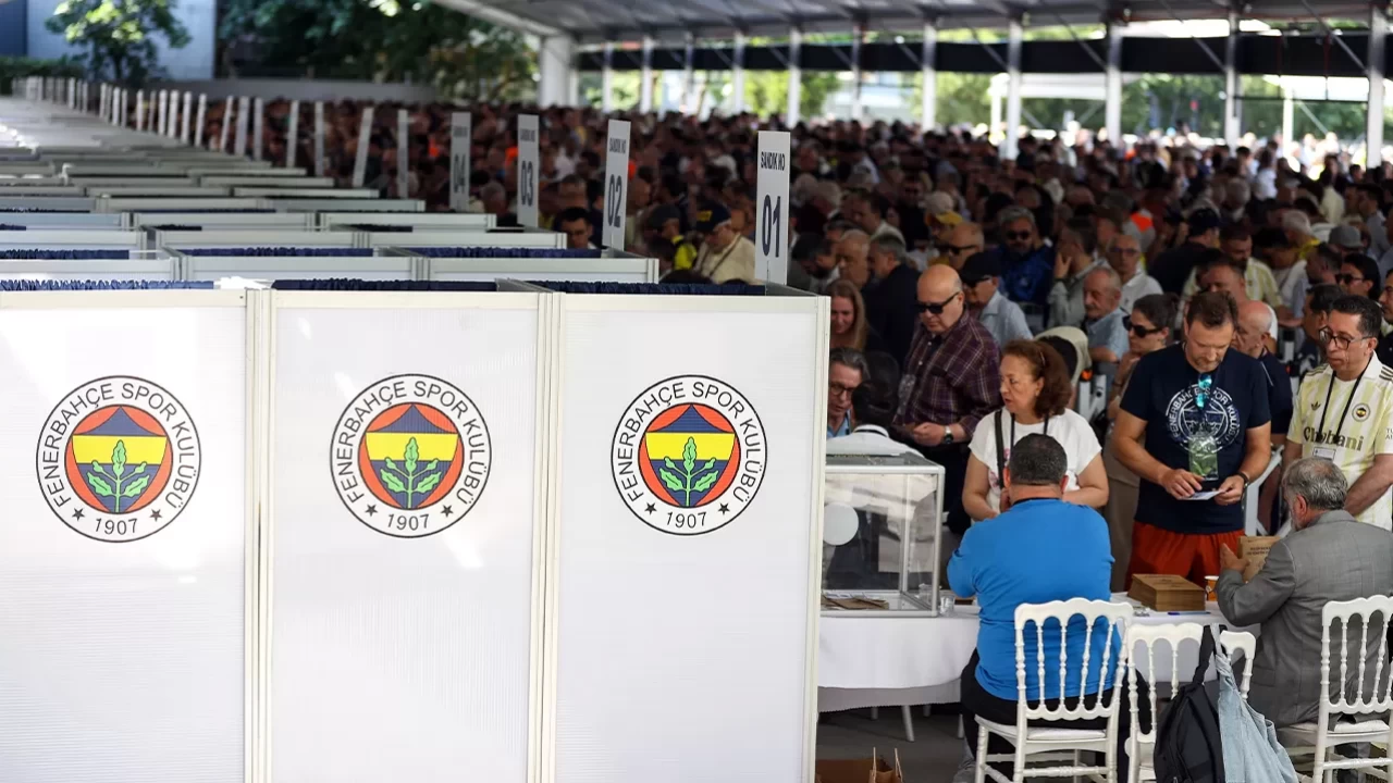 Fenerbahçe başkanlık seçimi oy sayımı başladı: Kaç oy kullanıldı? Aziz Yıldırım - Hakan Safi seçiminde son durum