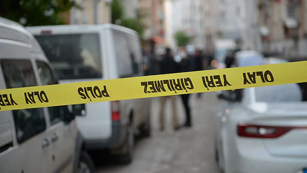 "Namus belası" diyerek ev bastı, tetiğe peş peşe bastı