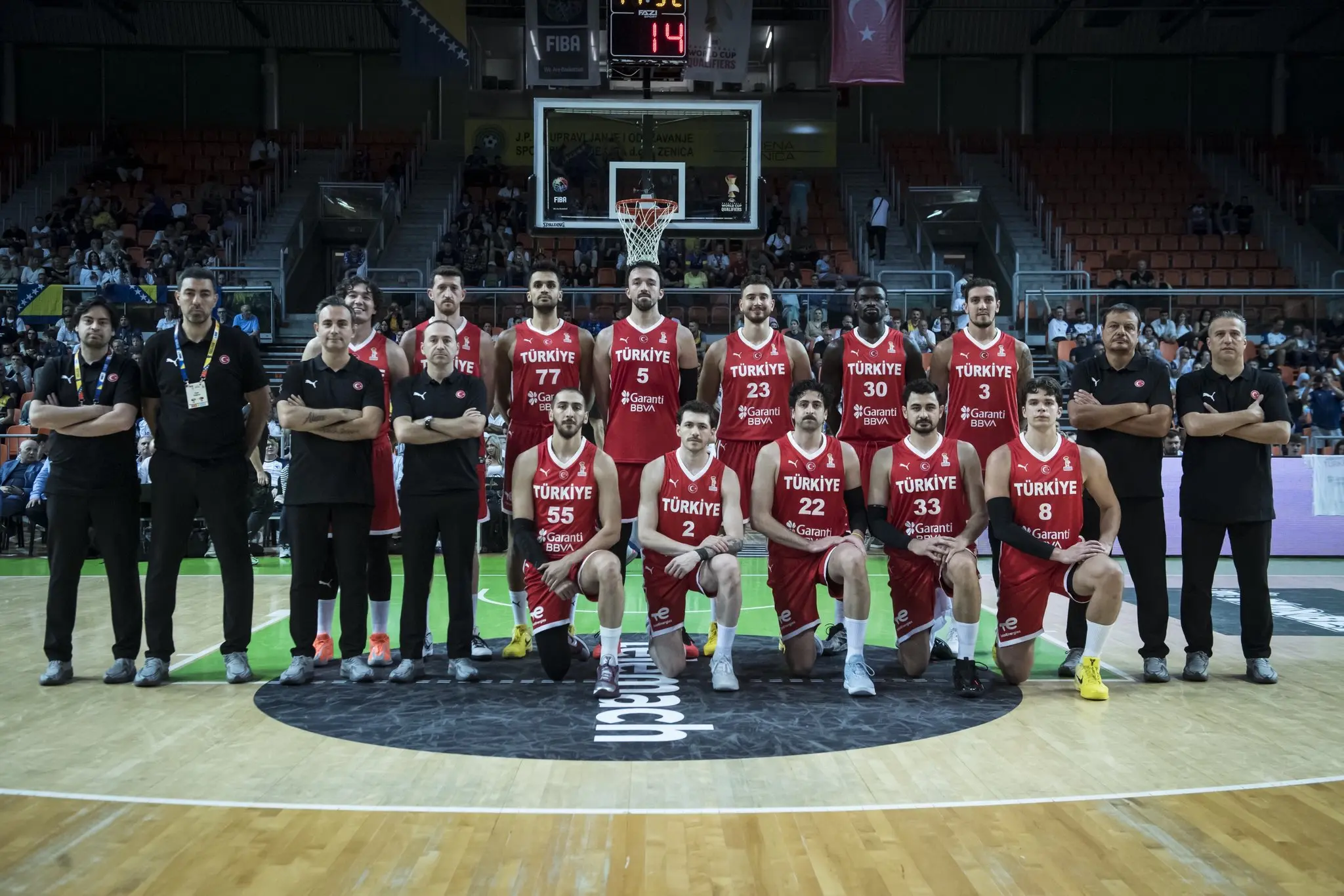 Bakan Bak'tan 12 Dev Adam'a tebrik