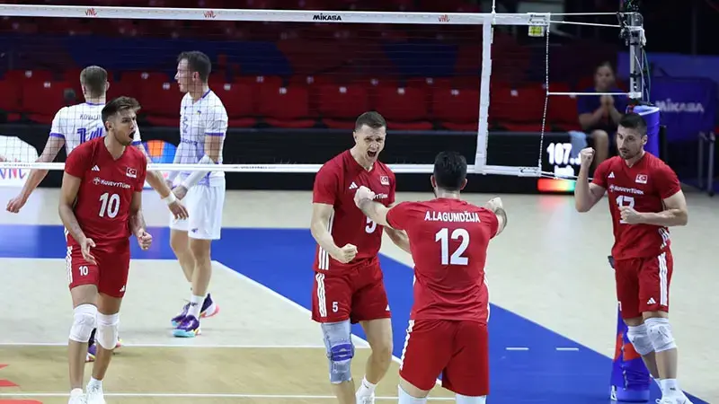 Filenin Efeleri, Ukrayna'yı 3-2 mağlup etti
