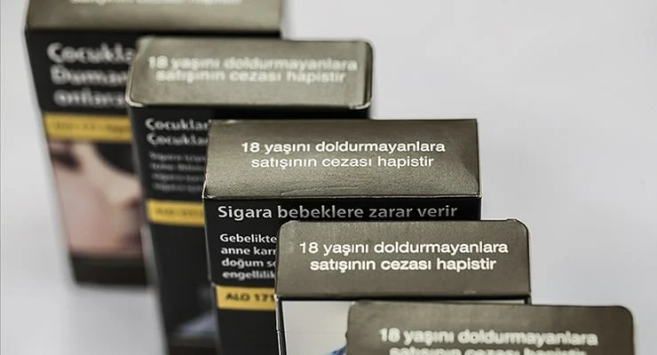 Sigaraya 5 lira zam geldi