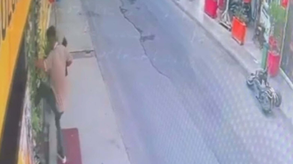 Bodrum'da eğlence mekanının önünde rastgele ateş açan şüpheli yakalandı