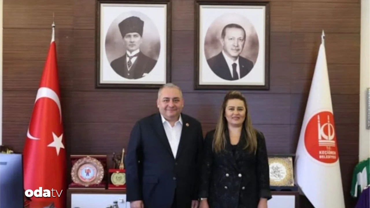AKP'ye geçince Atatürk portresi küçüldü