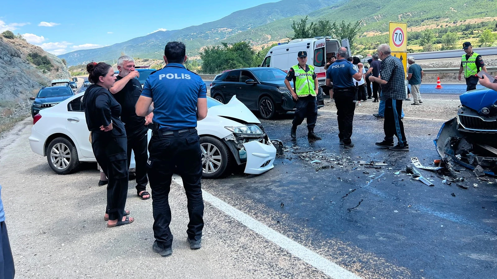 Kastamonu’da feci kaza: Çok sayıda yaralı var