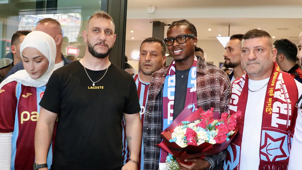 Trabzonspor'un yeni transferi Sidny Lopes Cabral, şehre geldi