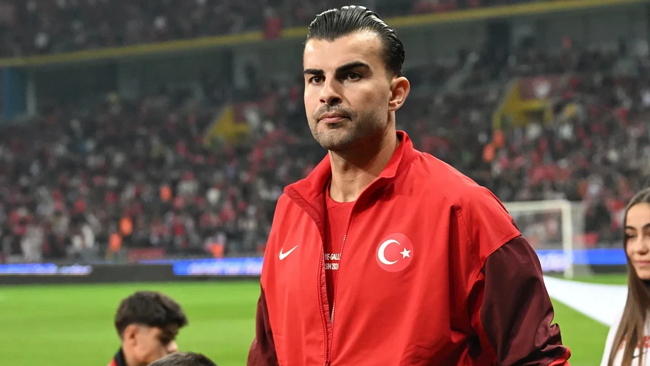 Abdülkerim Bardakcı'dan Dünya Kupası öncesi taraftarı coşturan paylaşım: "Bismillahirrahmanirrahim"