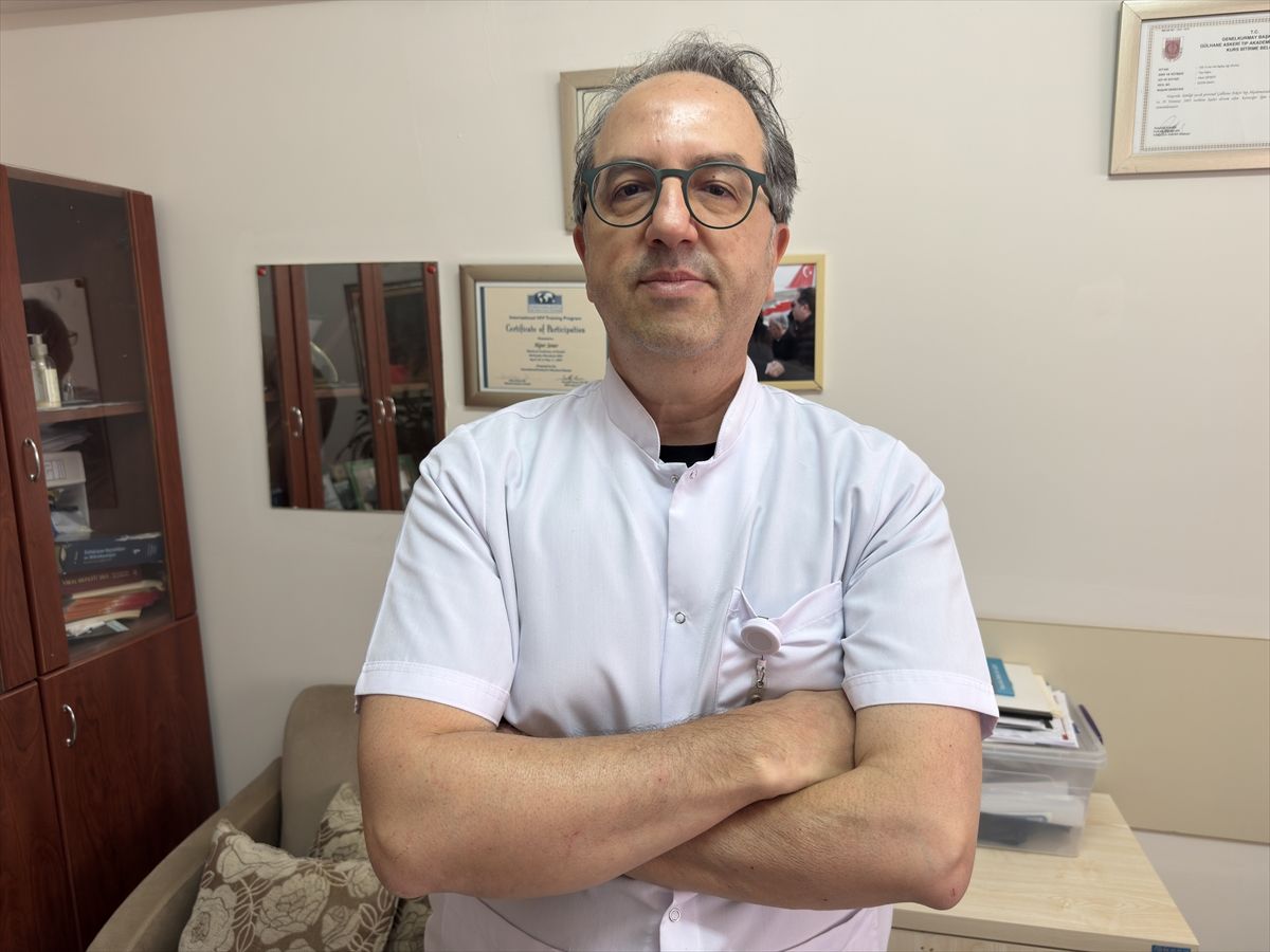 Prof. Dr. Şener'den "susuzluk yalancı enfeksiyona neden oluyor" uyarısı Açıklaması