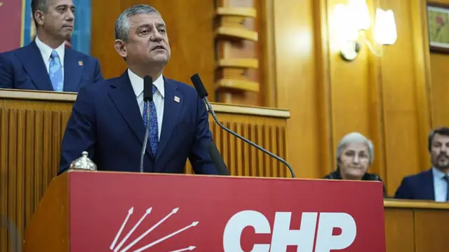 Yeni parti formülü masada: Özel'i hangi riskler bekliyor?