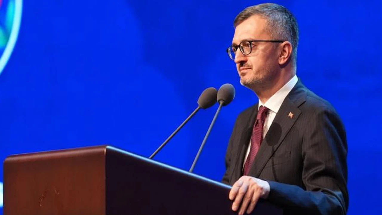 İletişim Başkanı Duran: Şam'daki hain terör saldırısını lanetliyorum