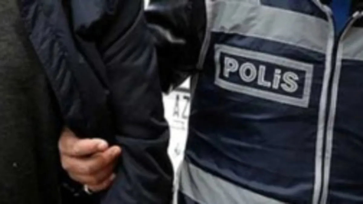 72 yıl hapis cezası bulunan 2 firari yakalandı