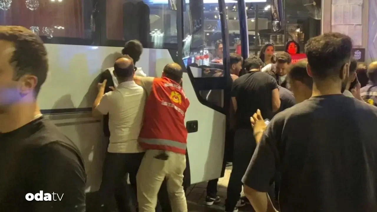 NATO protestosuna polis müdahalesi