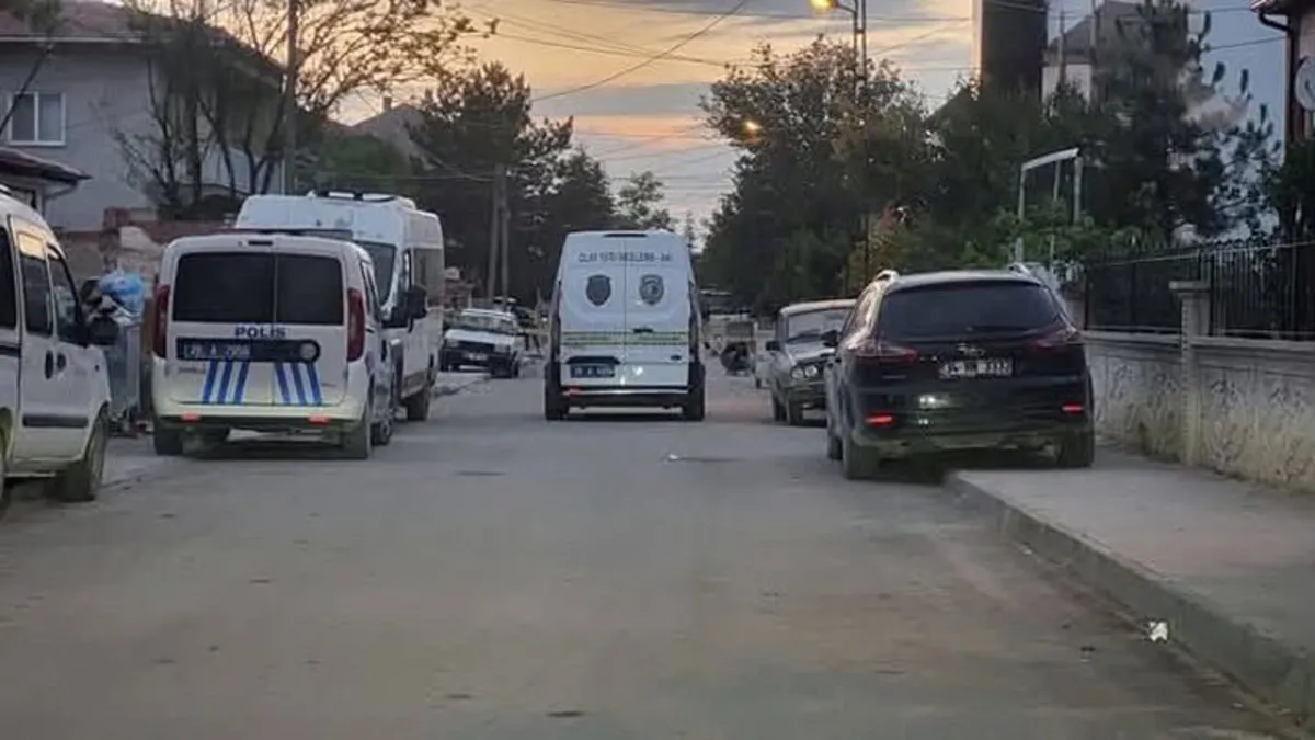 Eskişehir'de komşuların park kavgası kanlı bitti! Yaralılar var