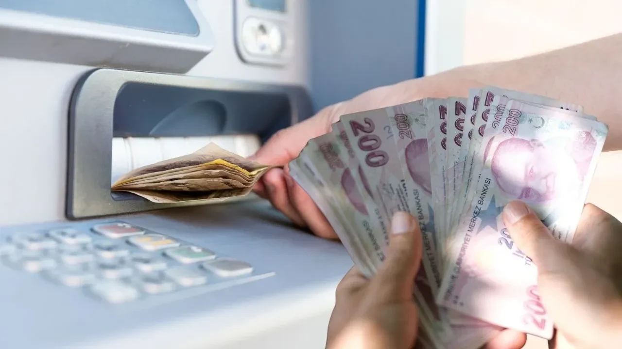2026 emekli promosyonlarında dev kapışma! Rakamlar 32 bini buldu: İşte banka banka son liste