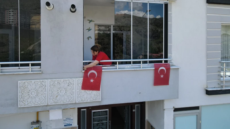 Gümüşhane'de her yer ay-yıldız