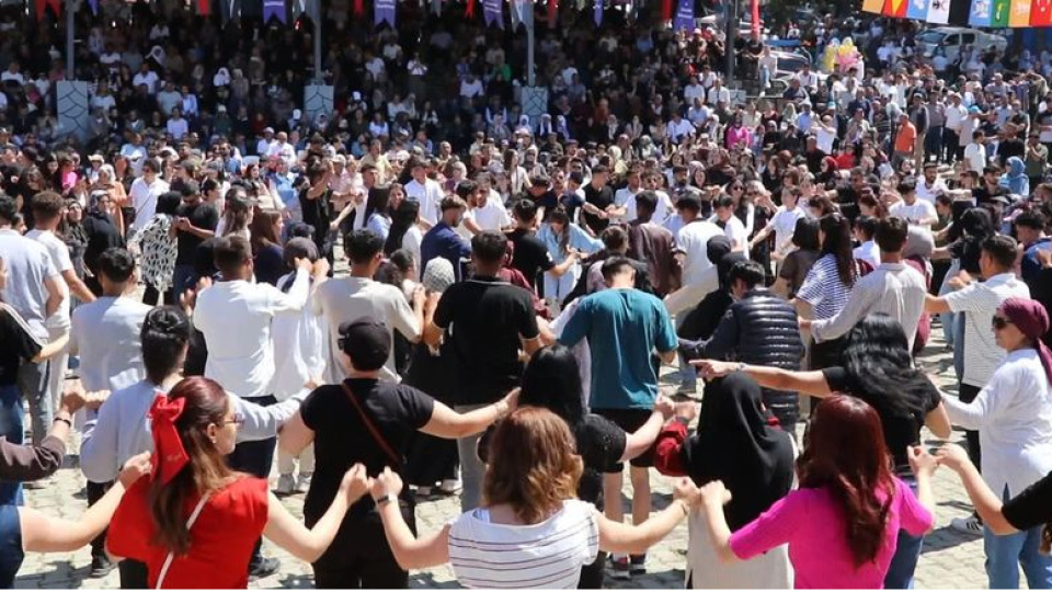 Erzurum'un Şenkaya ilçesinde yaklaşık 20 bin kişi festivalde buluştu