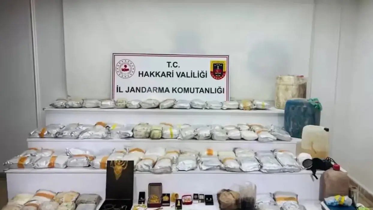 Uyuşturucu tacirlerine havadan darbe! JİHA destekli operasyonda 4 tutuklama