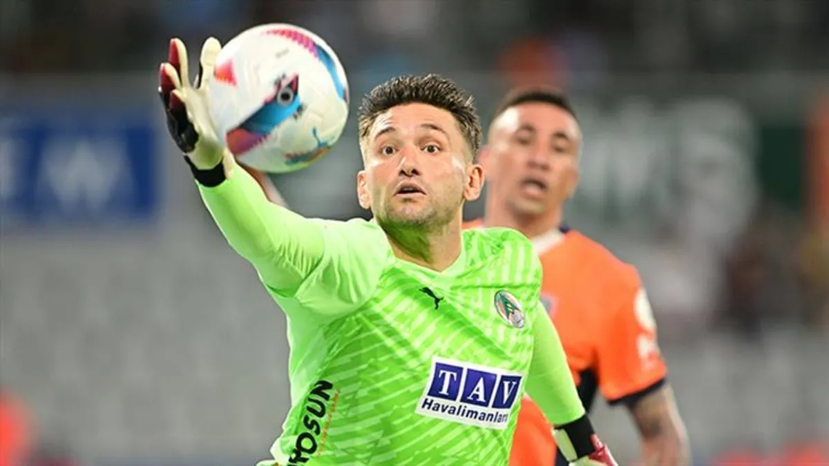 Alanyaspor'da Ertuğrul Taşkıran ve Nicolas Janvier ile yollar ayrıldı!