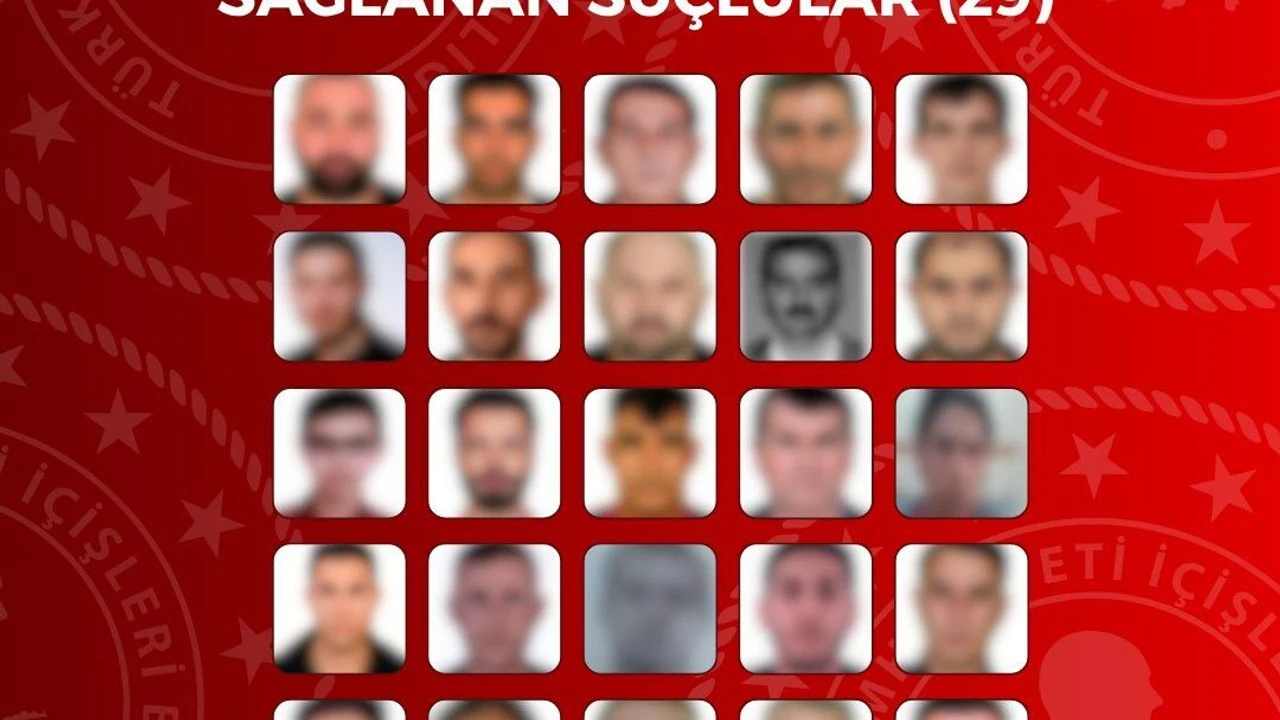 29'u kırmızı bültenle aranan 54 suçlu Türkiye'ye getirildi