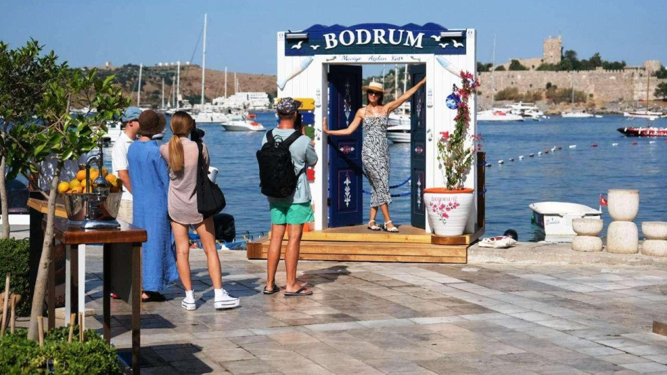 Bodrum'da "Maviye Açılan Kapı" projesi hayata geçirildi