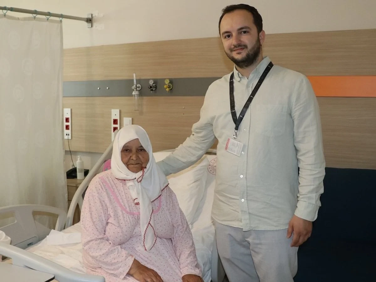 Yalova'da safra kesesinden 3 binin üzerinde taş çıkarıldı