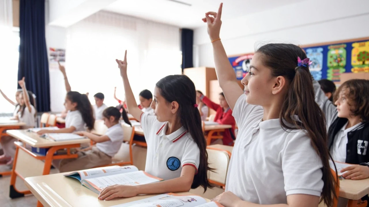 MEB'den son dakika duyurusu: 12 Haziran Cuma günü tüm okullar tatil edildi!