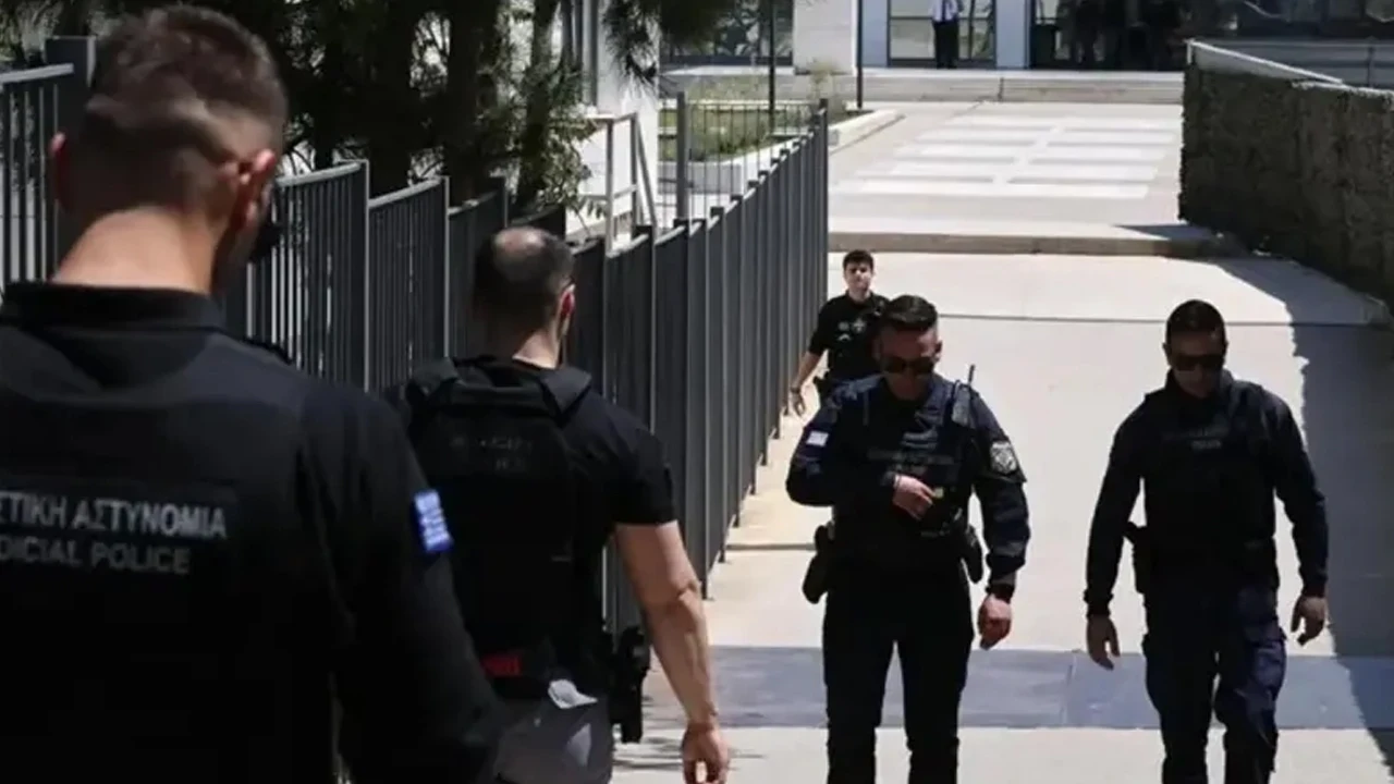 Yunanistan'da polis şiddeti: "Dur" ihtarına uymayan otizmli genç hayatını kaybetti