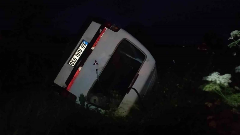Tokat'ta korkunç kaza: Kontrolden çıkan minibüs takla attı, can pazarı yaşandı!
