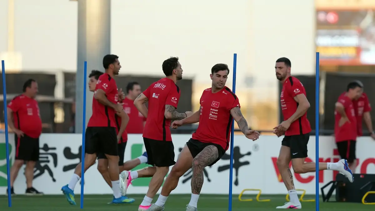 A Milli Takım, Kanada'daki ilk antrenmanına çıktı! Kenan Yıldız, takımdan ayrı çalıştı...
