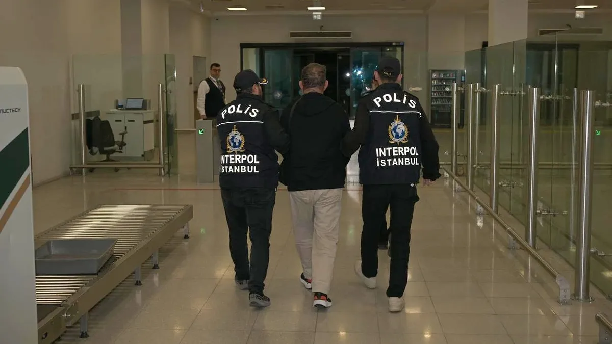 Bakan Gürlek duyurdu: 31 ülkeden 197 firari Türkiye’ye getirildi